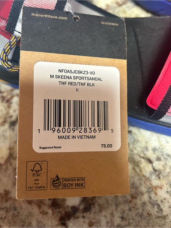 NWT North Face Skeena Sport Sandals Men’s 11 Black-Pink & Red Straps Hiking Boat main image 5